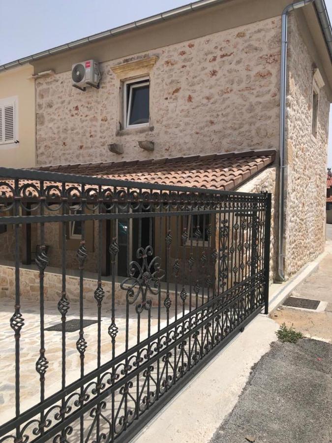 Apartments Tonka Zadar Ngoại thất bức ảnh